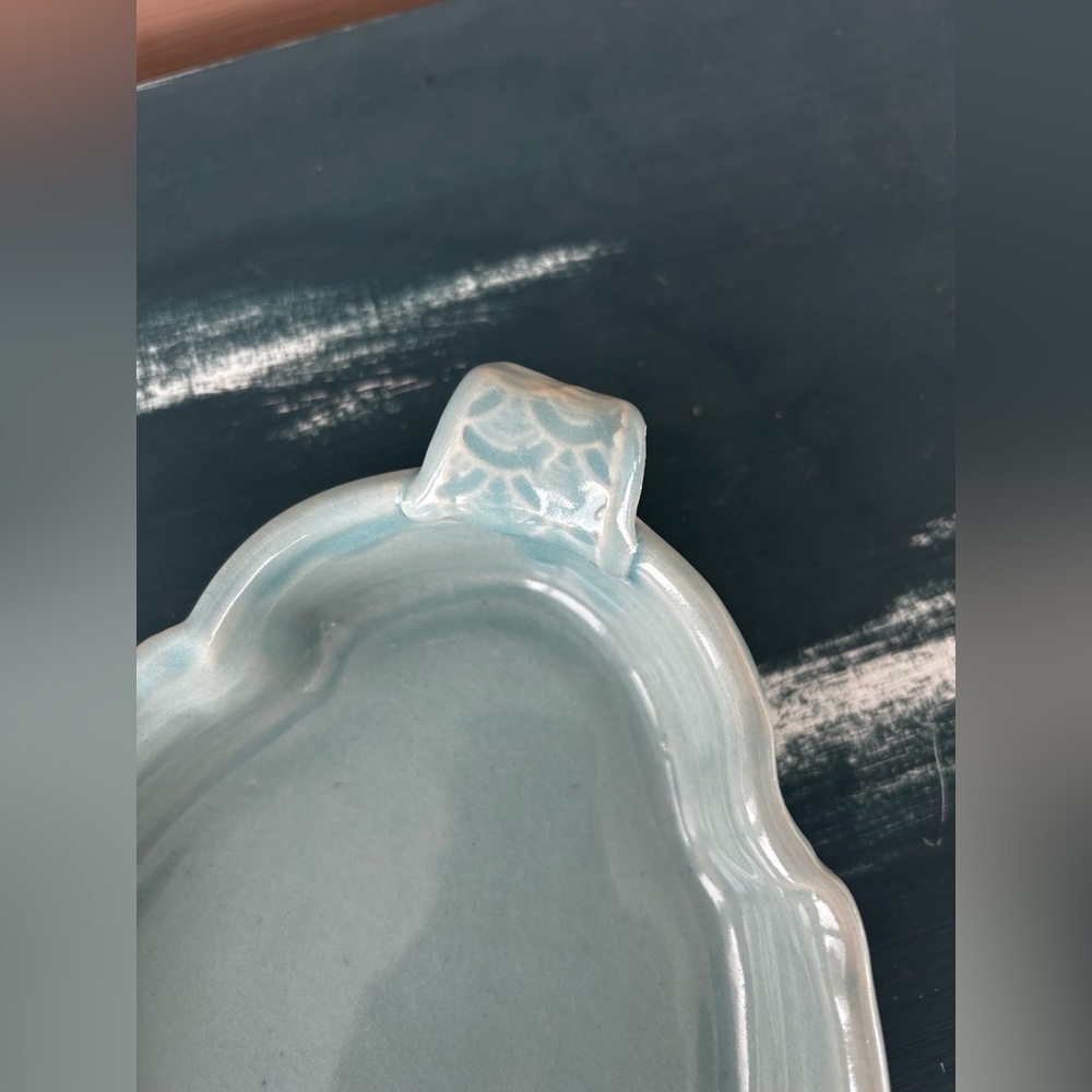 Pottery dish - Picture 3 of 8